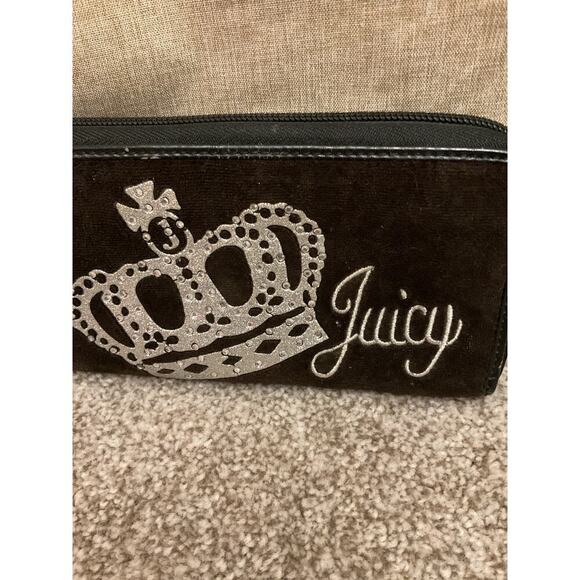 Vintage Y2K Juicy Couture Black Velvet Crown Rhinestone Pouch Zipper Wallet - Picture 3 of 9